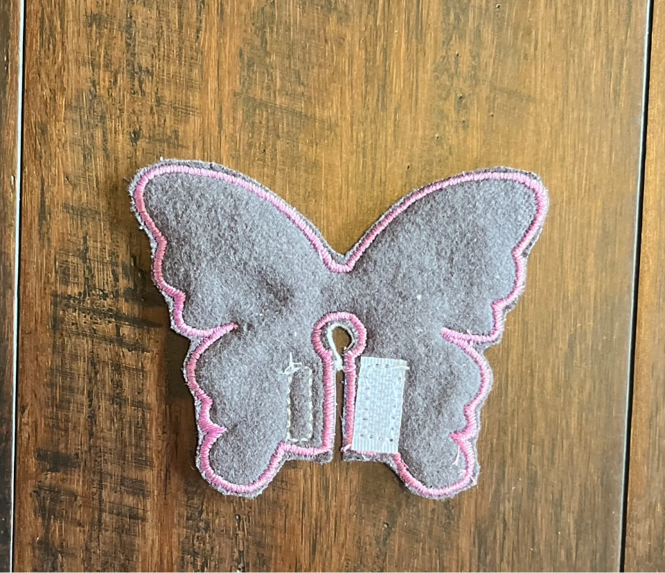 Simple butterfly gtube pad RANDOM PRINT