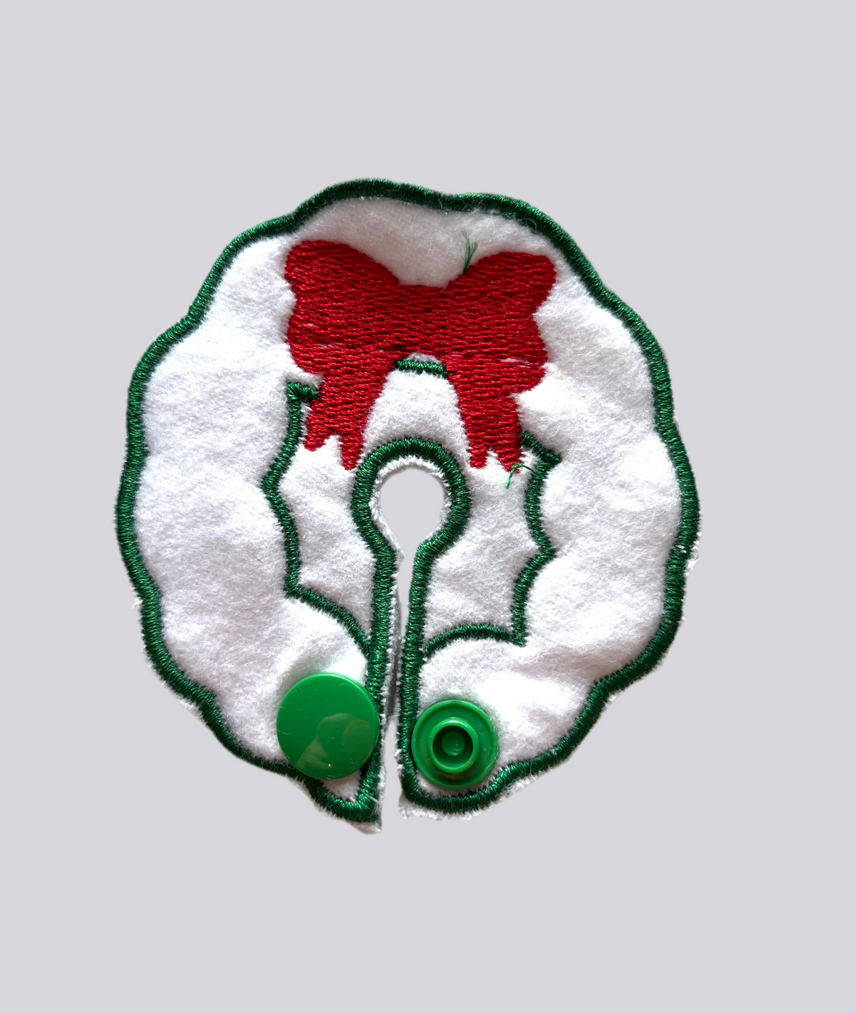 Christmas Wreath print handmade cloth g-tube pad