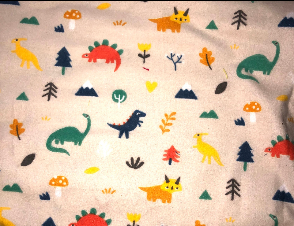 Beige dinosaur 2.75" gtube pad
